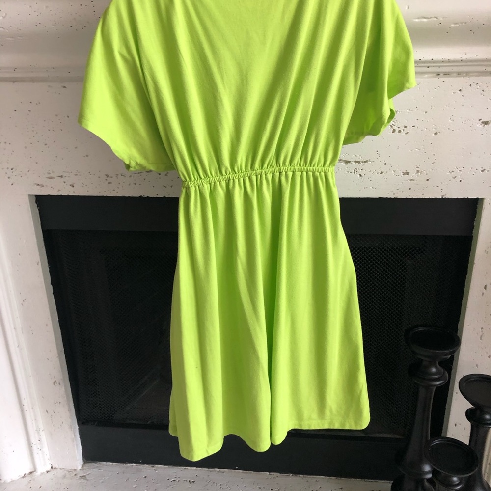 Dress - Picture 2 of 4